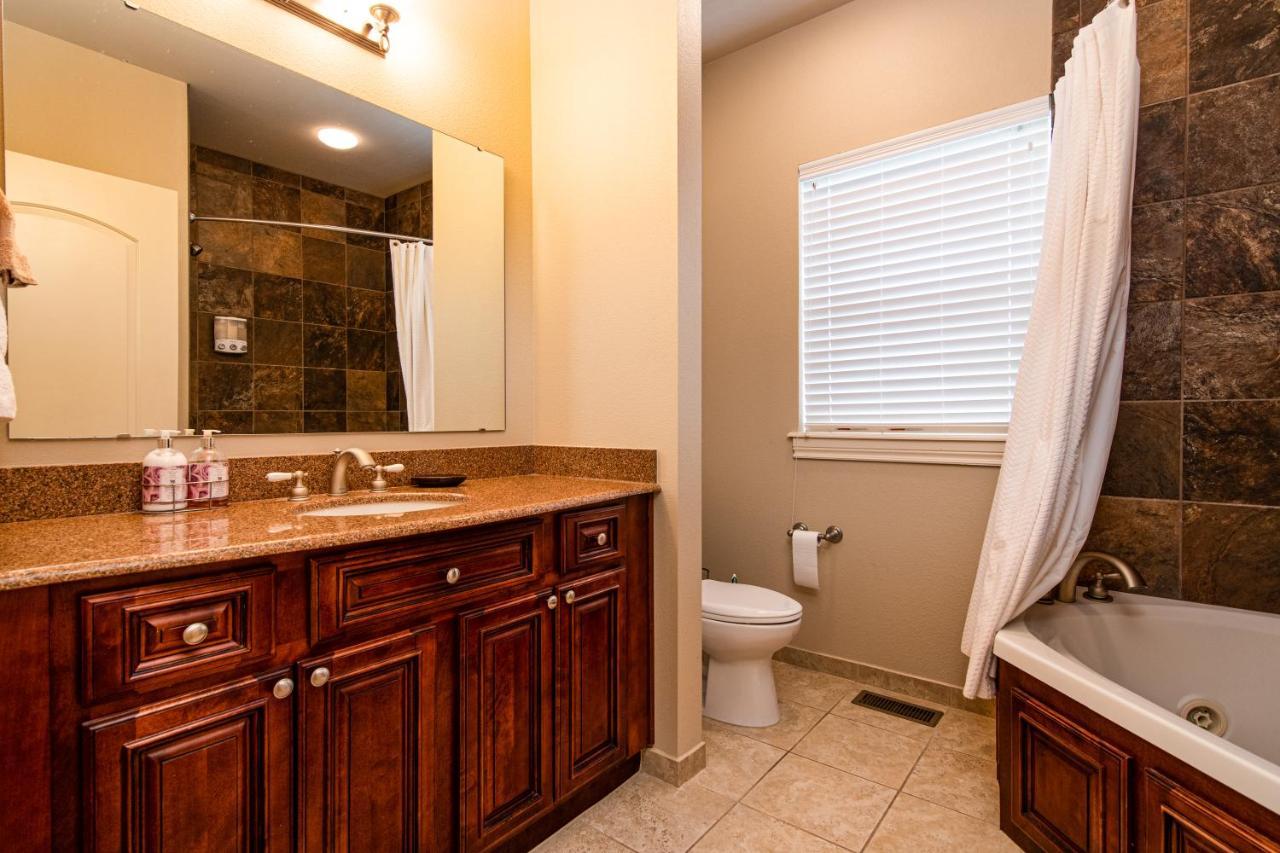 Two Bedroom Villa In The Heart Of Branson! 外观 照片