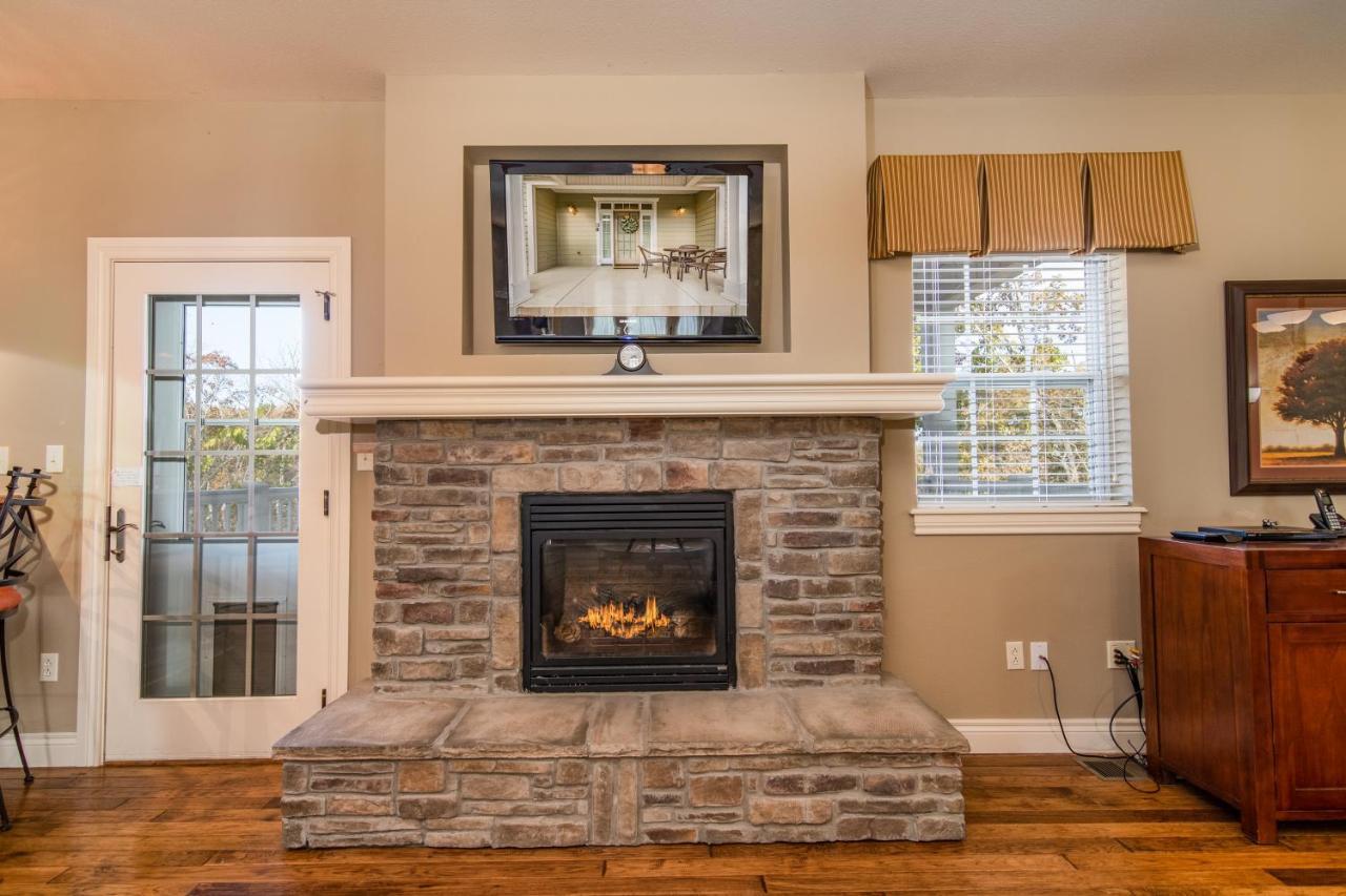 Two Bedroom Villa In The Heart Of Branson! 外观 照片